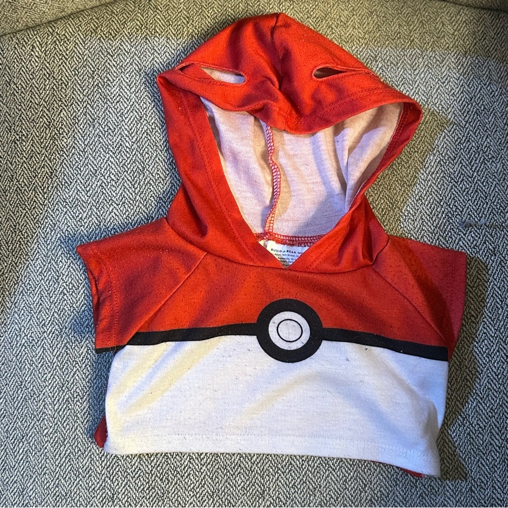 Build A Bear Workshop BABW Pokemon Pokeball Hoodie Top Pokémon Trainer RARE HTF